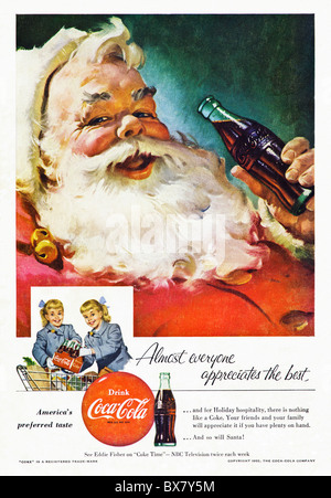 Coca Cola classique annonce dans le magazine américain avec illustration couleur de Santa le Père Noël daté de décembre 1955 Banque D'Images