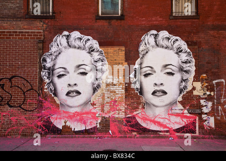 Marilyn Monroe un graffiti sur un mur dans le quartier branché de Meat Packing District à New York. Banque D'Images