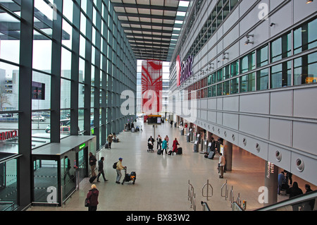 Terminal 3, Heathrow Airport. London Borough of London, Greater London, Angleterre, Royaume-Uni Banque D'Images