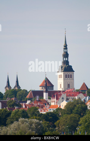 Une vue sur les immeubles de la ville de Tallinn, Estonie. Banque D'Images