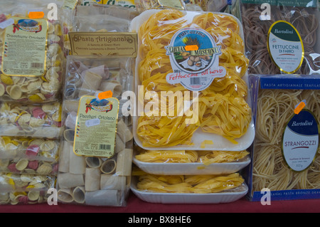 Pâtes fraîches à Campo de Fiori centro storico marché centre de Rome Italie Europe Banque D'Images