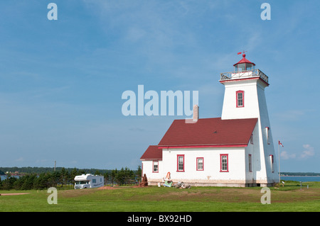 Wood Islands, Île-du-Prince-Édouard. Camping-car à Wood Islands Lighthouse. Banque D'Images