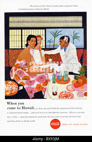 Coca Cola classique avec de la peinture couleur annonce Hawaii par artiste Jack Potter dans la revue américaine vers 1957 Banque D'Images