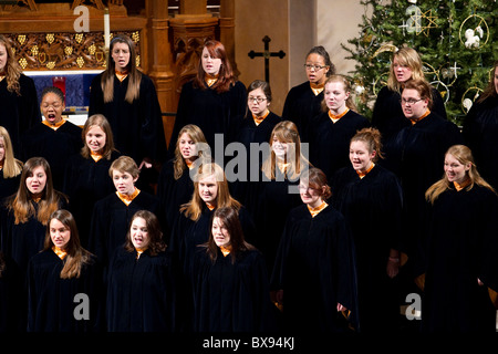 Texas Lutheran University's choir performance vêpres de Noël Une tradition de Noël effectués à Saint Martins Banque D'Images