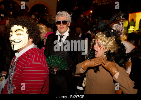 Les carnavaliers à Halloween parade annuelle à New York City's Greenwich Village Banque D'Images