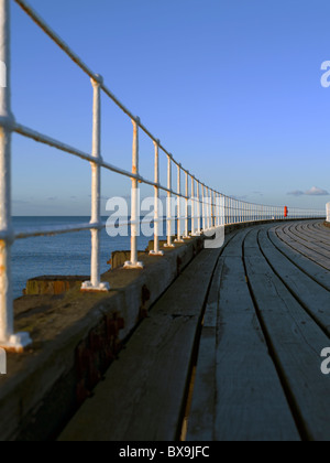 Gros plan sur West Pier Whitby Harbour North Yorkshire England Royaume-Uni Royaume-Uni Grande-Bretagne Banque D'Images