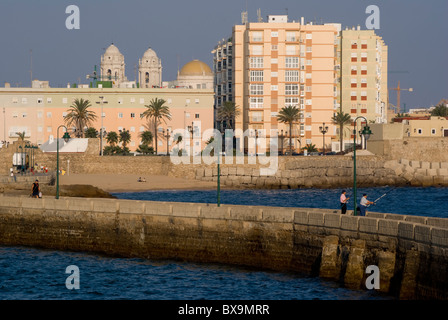 Playa de La Caleta, Castillo de San Sebastian Banque D'Images