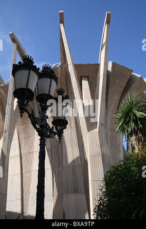 L'église moderne de Santa Maria de Loreto à Javea sur la Costa Blanca Banque D'Images