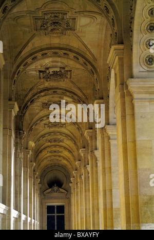 Grand porche, dans la cour du Musée du Louvre, Paris, France. Banque D'Images