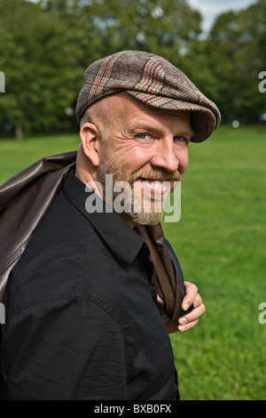 Man smiling, portrait Banque D'Images