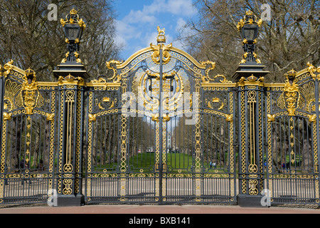 Le Canada Porte d'entrée de Green Park à côté de palais de Buckingham à Londres, Royaume-Uni Banque D'Images