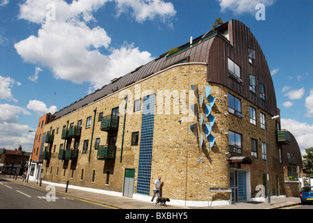 Bâtiment d'usine rénové et transformé en appartements du Greenwich London UK Banque D'Images