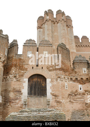 'Mudejar' gothique-rouge château brich, coca, de l'Espagne. Banque D'Images