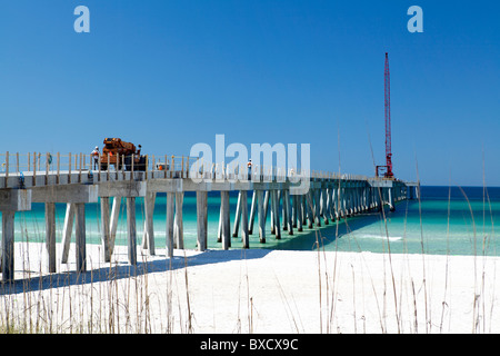 2010, la jetée de pêche construction à Panama City Beach en Floride. Banque D'Images