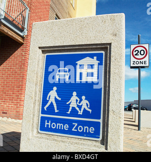 Zone d'accueil, sur un nouveau site de construction de logements au sud Lynn millénaire de développement communautaire dans Kings Lynn. Banque D'Images