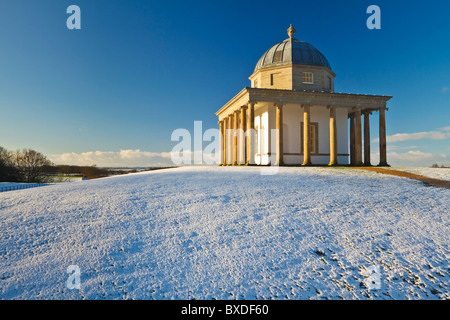 Le Temple de Minerve dans le Hardwick Park, à la périphérie de Teesdale, Sedgefield, County Durham Banque D'Images