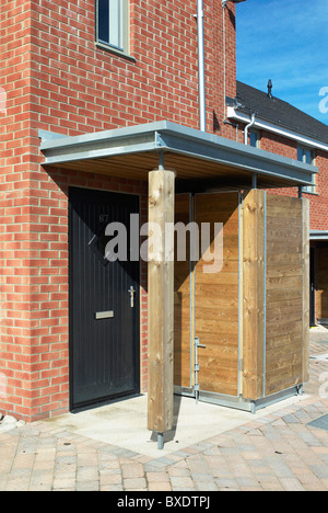 Le Porche d'une maison au sud Lynn millénaire de développement communautaire dans Kings Lynn. Banque D'Images
