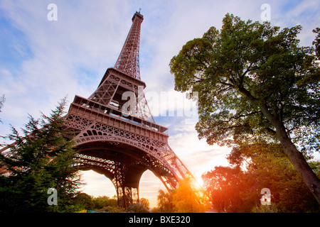 Europe, France, Paris (75), la Tour Eiffel au coucher du soleil Banque D'Images
