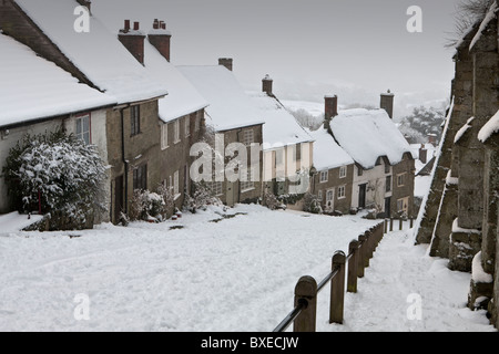 Une scène idyllique un matin de décembre sur la colline d'or à Shaftesbury, dans le Dorset Banque D'Images