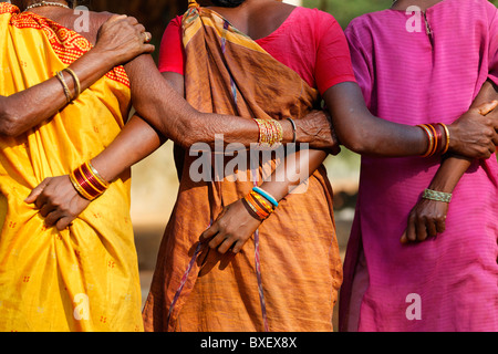 Inde - Orissa - Gadhava tribe - village dance Banque D'Images