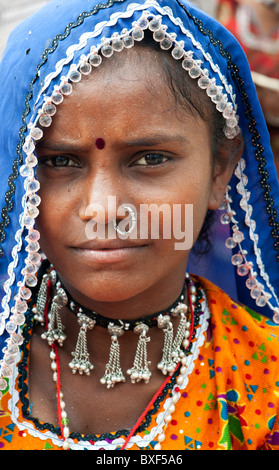 Gadia Lohar. Rajasthan nomades jeune femme. L'errance de l'Inde les forgerons. L'Inde Banque D'Images