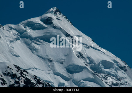 La glace-caped Mont Cooki est avec 3754 m, non seulement la plus haute montagne dans les Alpes du Sud mais aussi dans l' Océanie. Banque D'Images