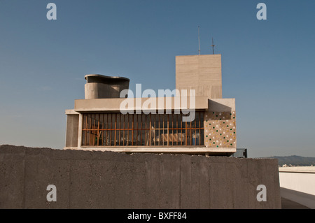 Terrasse sur le toit, Unite d'Habitation de Le Corbusier, Marseille, France Banque D'Images