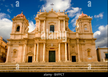 Restauré cathédrale baroque de San Nicolo - Noto, Sicile Banque D'Images