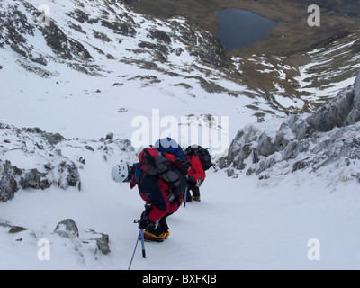 Randonnées d'hiver dans la région de Snowdonia, Banque D'Images