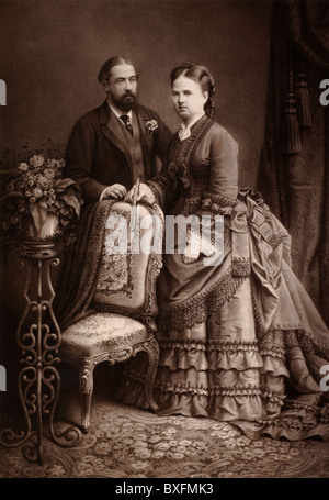 Prince Alfred (1844-1900) Duc d'Édimbourg (2e fils de la reine Victoria), Duc de Saxe-Coburg & Gotha, et Grand duchesse Maria Alexandrovna de Russie (1853-1920), deuxième fille du tsar Alexandre II de Russie. Photographie ancienne c1875 Banque D'Images