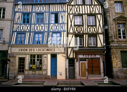 Bâtiments à colombages, rue Eau de Robec, Rouen, Haute-Normandie, France Banque D'Images