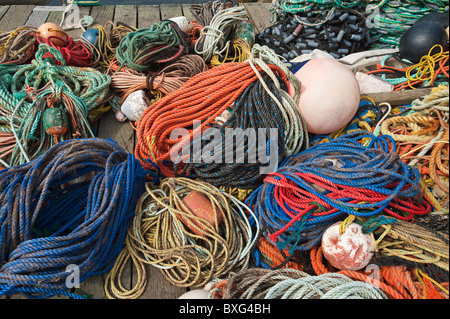 La Nouvelle-Écosse, Canada. L'équipement de pêche sur un quai à Peggy's Cove. Banque D'Images