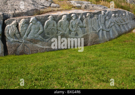 Nouvelle-Écosse, Canada. William E. deGarthe Fishermen's Memorial Monument, Peggy's Cove. Banque D'Images