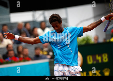 Gael Monfils (FRA) en action contre Rafael Nadal (ESP) au cours de la Q-finale - Hommes de Mutua Madrilena Open de tennis de Madrid Banque D'Images