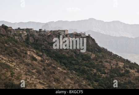 L'ancienne forteresse de montagne ville de Amedi (Amadiya), situé près de la frontière turco-iraquienne, dans la région autonome kurde du nord de l'Iraq. Banque D'Images