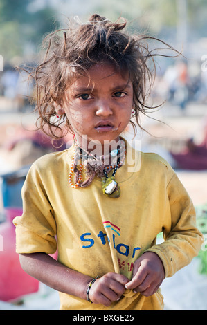 Gadia Lohar. Rajasthan nomades. fille bébé L'errance de l'Inde les forgerons. L'Inde Banque D'Images