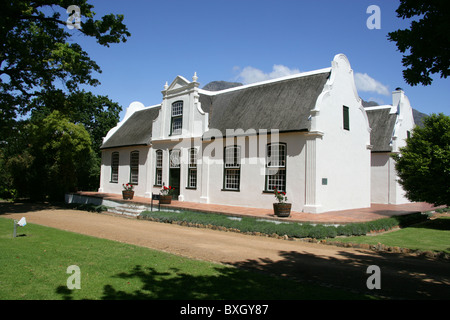 Vieux bâtiment de style hollandais à Boschendal Vinyard, le Rhone Property Development Offices, vignobles, près de Franschhoek, Western Cape Banque D'Images