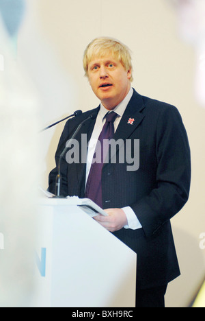 FRANCE CANNES. 11ème mars 2009. Le maire de Londres Boris Johnson fait la promotion de Londres au MIPIM. Banque D'Images