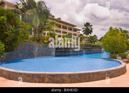 GAMBOA, PANAMA - Piscine à Gamboa Rainforest Resort. Banque D'Images