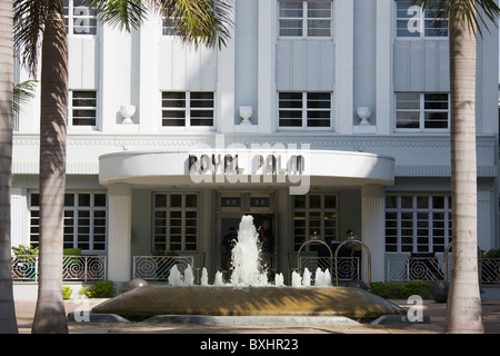 L'architecture Art déco à l'Hôtel Royal Palm, de Collins Avenue à South Beach, Miami, Floride, États-Unis d'Amérique Banque D'Images