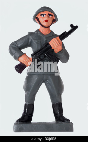 Jouets, figurines de jeu, soldat de garde de l'Armée populaire nationale, fabriqué par VEB Spielzeugland Meng.-Hämm., Werk Effelder, Allemagne de l'est, vers 1987, droits additionnels-Clearences-non disponible Banque D'Images