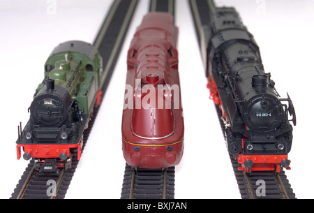 Jouets, miniature ferroviaire, Maerklin locomotive, type 03, voie 1, Allemagne, 1937, historique, historique, années 1930, 30s, 20e siècle, moteur, train de transmission, vapeur, antiquité, antiquités, jouet, fabriqué en Allemagne, clipping, découpe, allemand Reichsbahn, série 01.10, STILL, tendre loco, découpe, découpes, Clearences-non disponible Banque D'Images