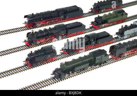 Jouets, chemin de fer miniature, locomotive Maerklin, voies, Allemagne, historique, historique, XXe siècle, moteur, train, vapeur, antiquité, antiquités, jouet, fabriqué en Allemagne, coupure, découpe, découpes, droits additionnels-Clearences-non disponible Banque D'Images