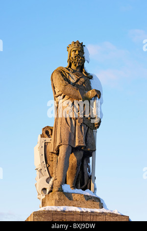 Statue de Robert the Bruce, roi d'Écosse, sur l'Esplanade du Château de Stirling, Scotland, UK. Banque D'Images