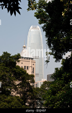 2 IFC tower du jardin botanique, l'île de Hong Kong, Chine Banque D'Images