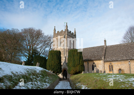 L'église paroissiale de St Peters, Upper Village d'abattage, Gloucestershire, Cotswolds, England, UK Banque D'Images