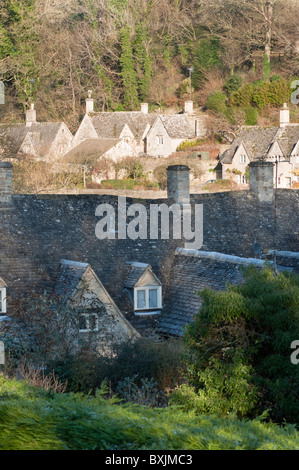 Arlington Row - 17e siècle weavers cottages, construits en pierre de Cotswold, dans le pittoresque village de Bibury Gloucestershire, Royaume-Uni Banque D'Images