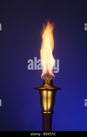 Cérémonie de la flamme de style olympique. Banque D'Images