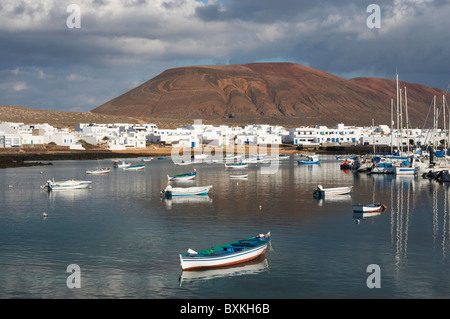 Bateau de pêche dans la région de Caleta de Sebo Banque D'Images