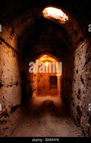 Intérieur de donjons dans les ruines du Palais Badi Marrakech Tombeaux Saadiens, construit par Ahmed el Mansour Ad-Dahbi en 1578 Banque D'Images